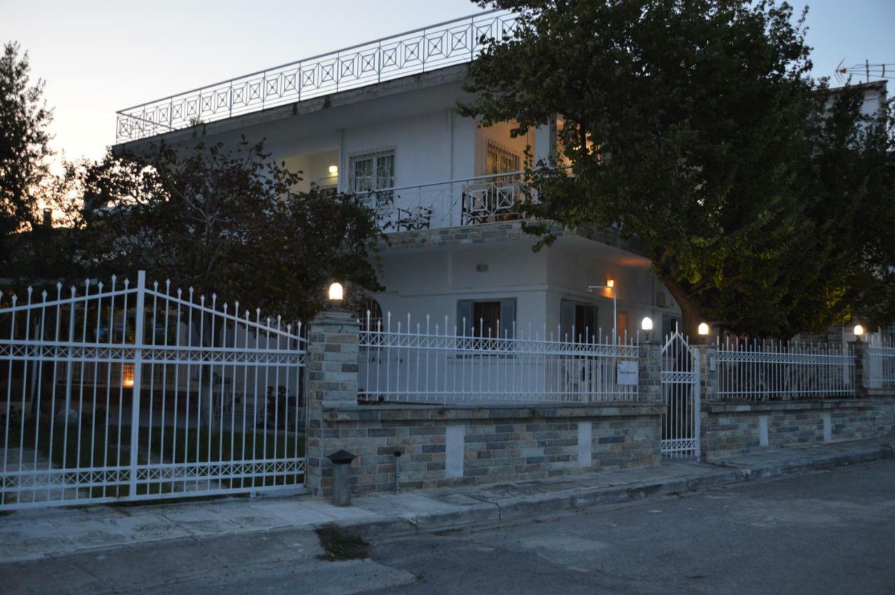 Antony Apartments Nea Plagia Extérieur photo